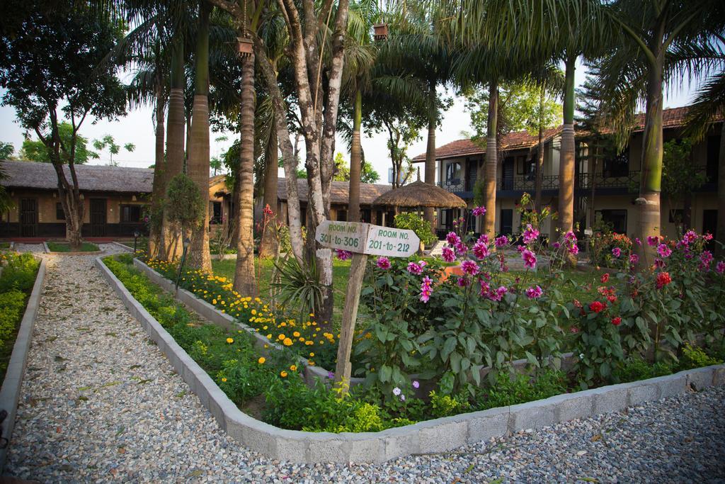 Chitwan Adventure Resort Саураха Екстериор снимка