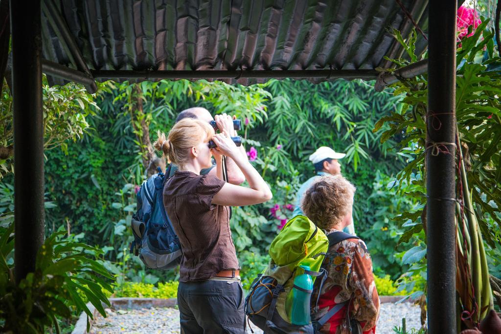 Chitwan Adventure Resort Саураха Екстериор снимка