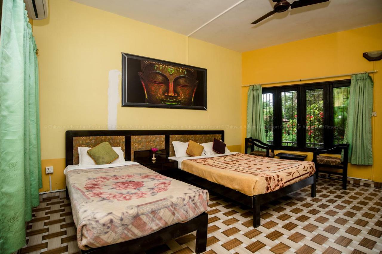 Chitwan Adventure Resort Саураха Екстериор снимка